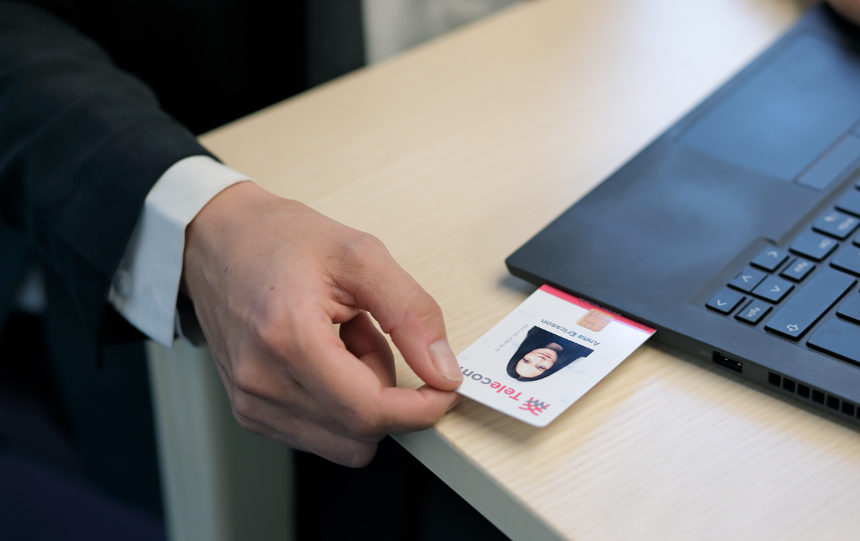 Elevate corporate badge security with a Secure Channel for smart cards